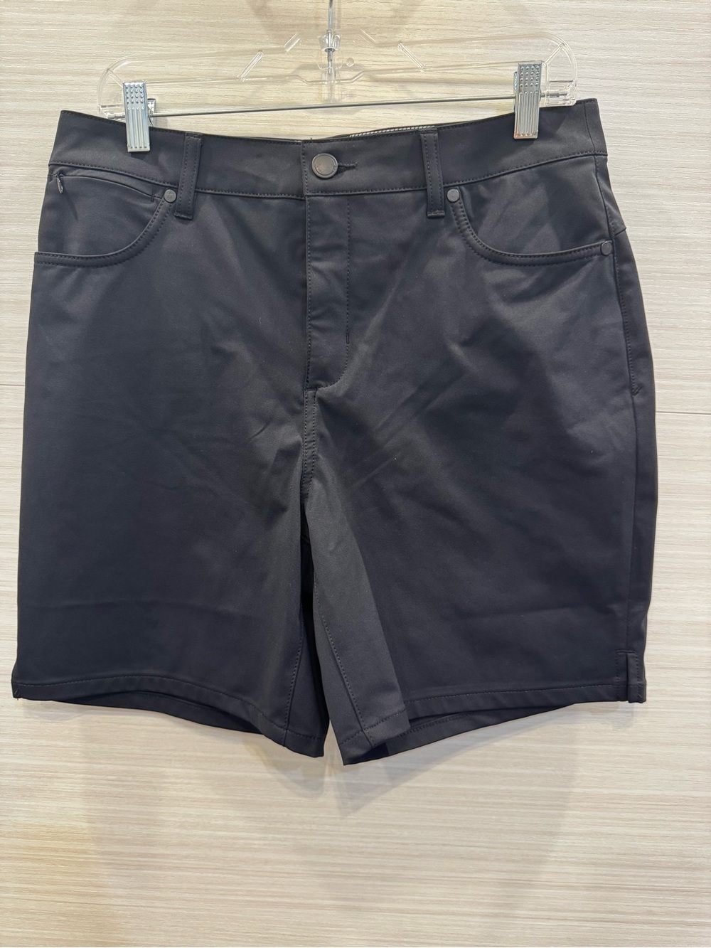 Tommy Bahama Kira Cay IslandZone Black Golf Bermuda Shorts Performance Stretch